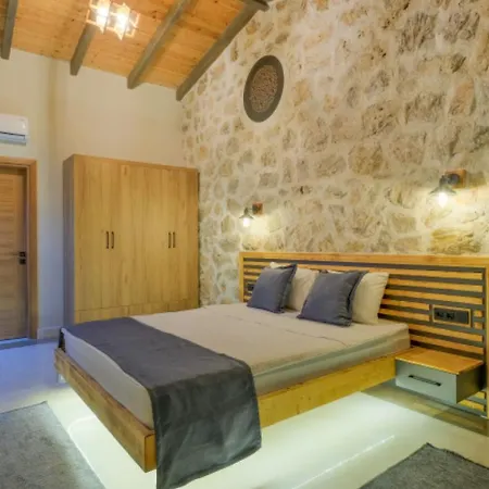 Oryap Villalari Vila