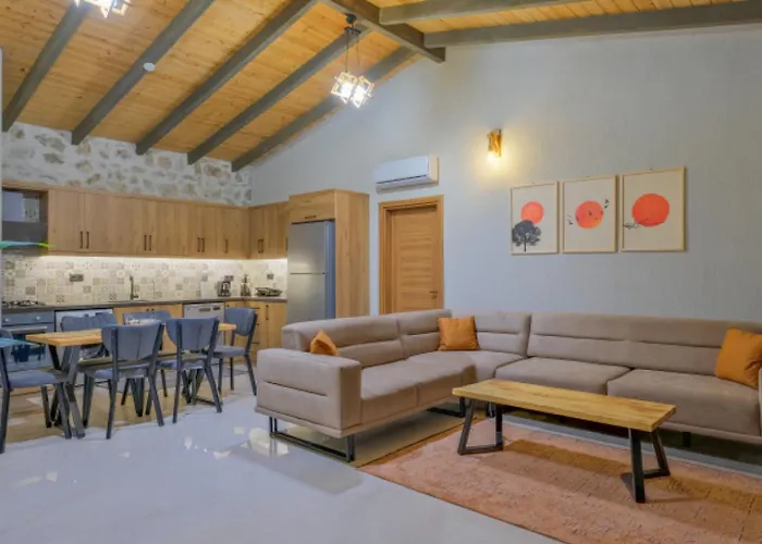 Oryap Villalari Willa